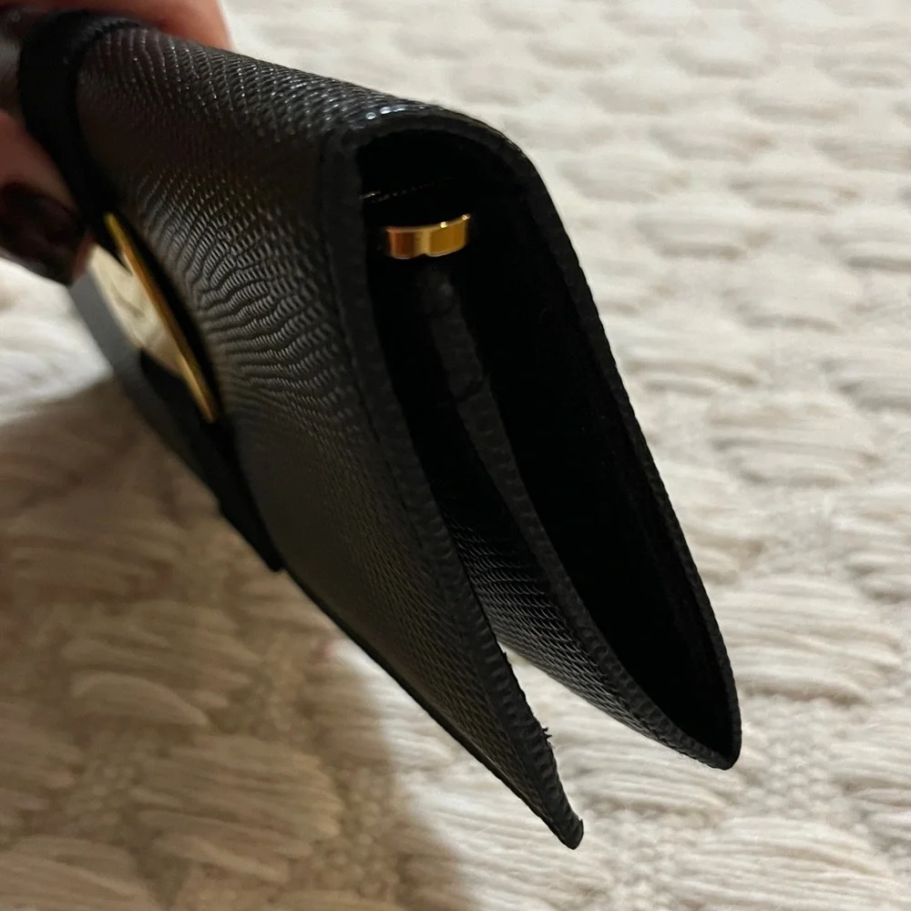 EUC Salvatore Ferragamo Vara Bow Black Leather Continental Wallet